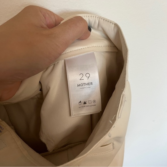 Mother High Waisted Egret Tunnel Vision Pleated Prep Faux Leather Pants 29 FLAW - Picture 8 of 9